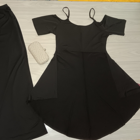 Women Solid Color Short Sleeve Off Shoulder Top And Wide Leg Pants Two-Piece Set - Picture 5 of 16